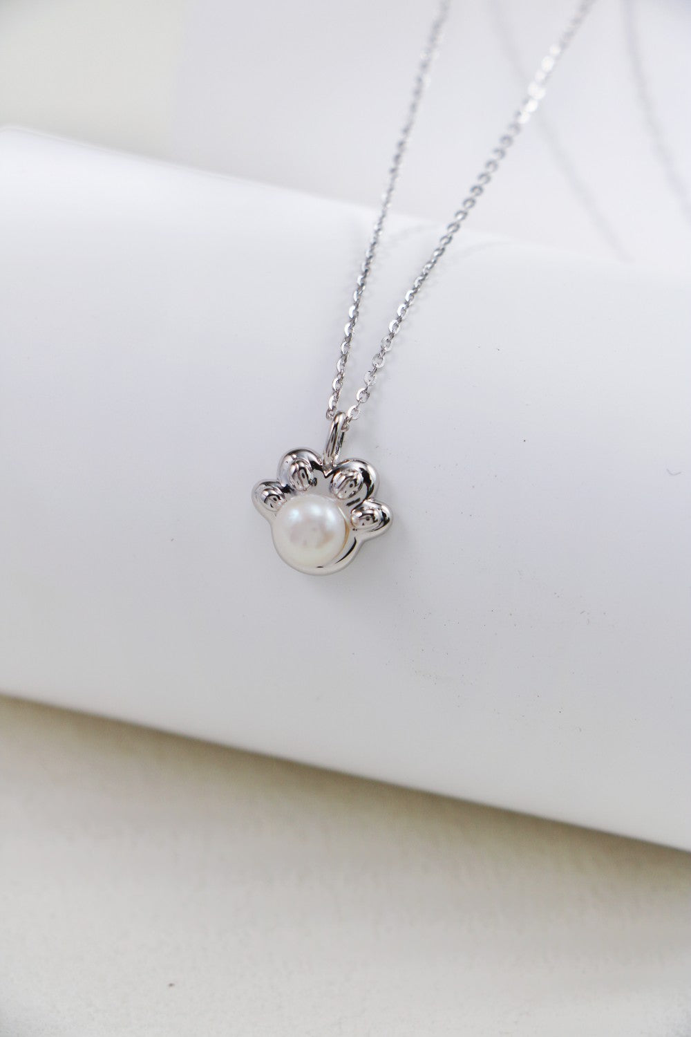 S925 Silver Pearl Cat Paw Necklace