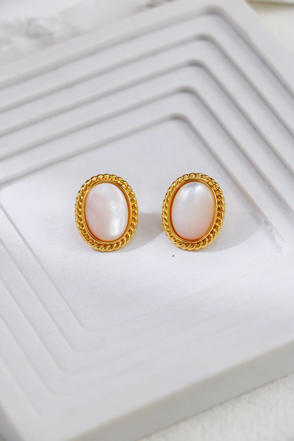 S925 Silver Vintage Gold White Mother-of-Pearl Stud Earrings