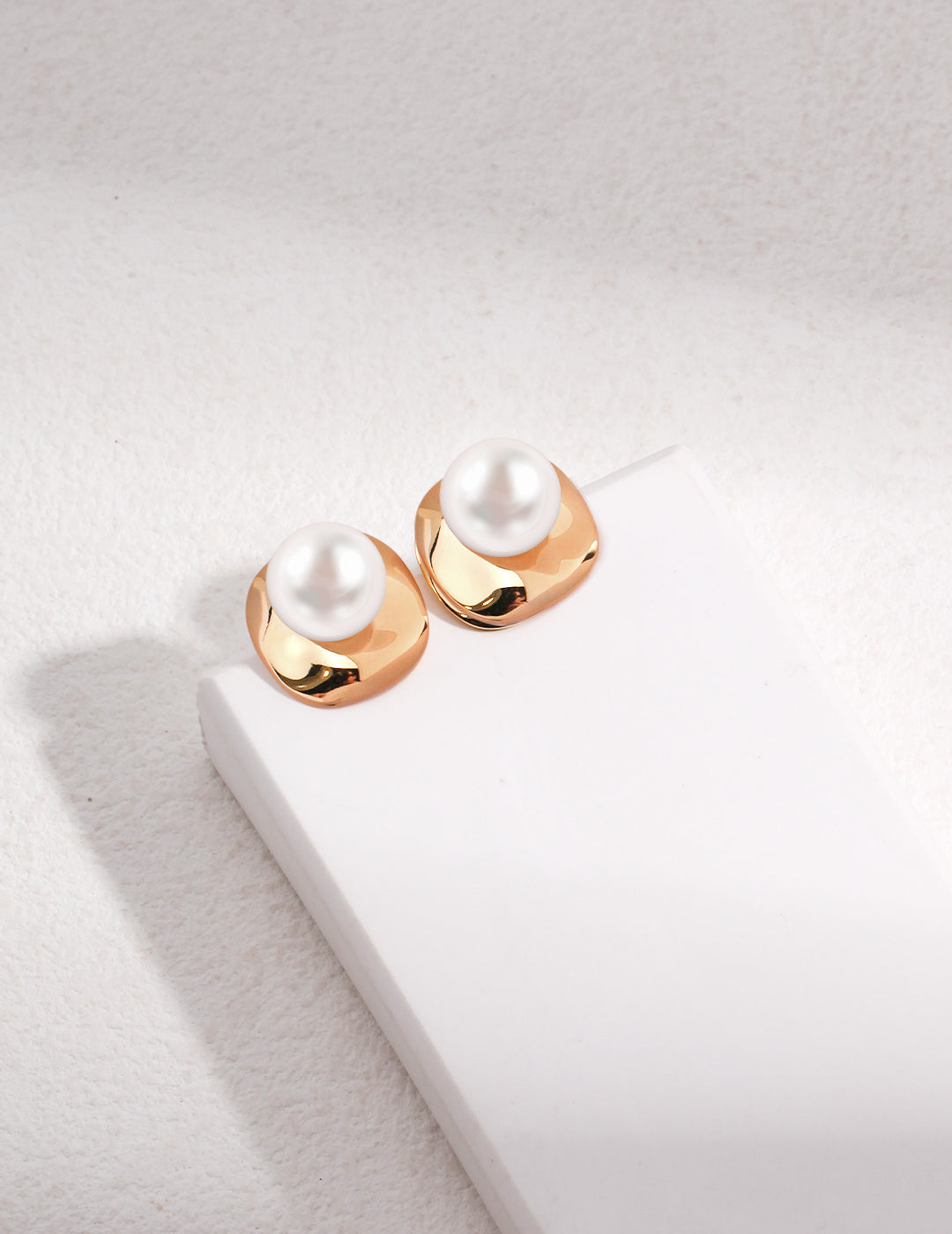 Sterling Silver Pearl Earring