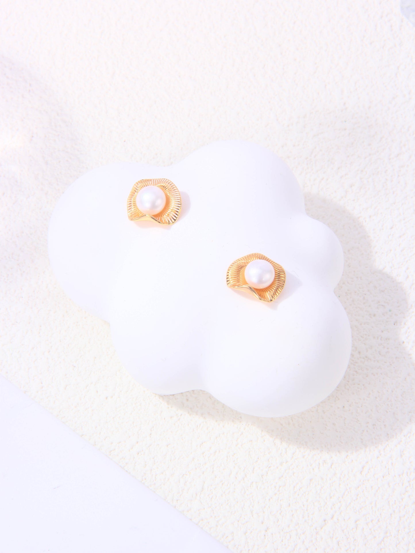 S925 Silver Flower & Pearl Stud Earrings